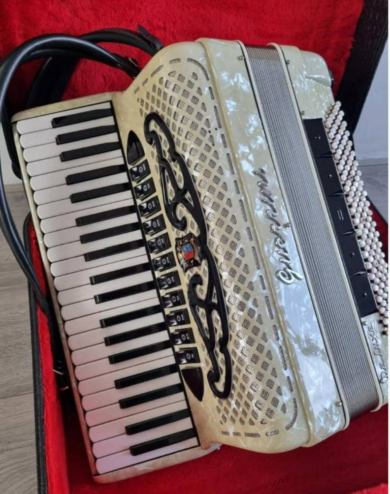 Guerrini De Luxe – harmonika, 120 basova — fotografija 3