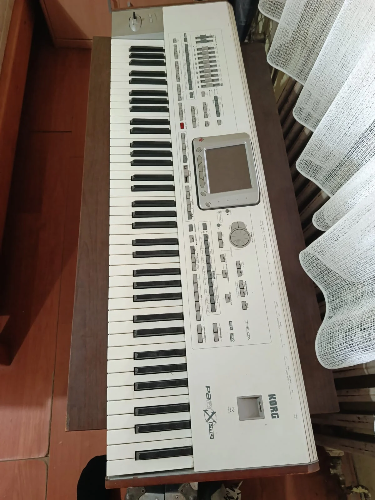 KorgPA2X i dugmetara